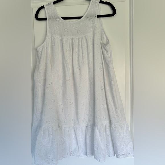 Babydoll white eyelet cotton sundress - Picture 2 of 6